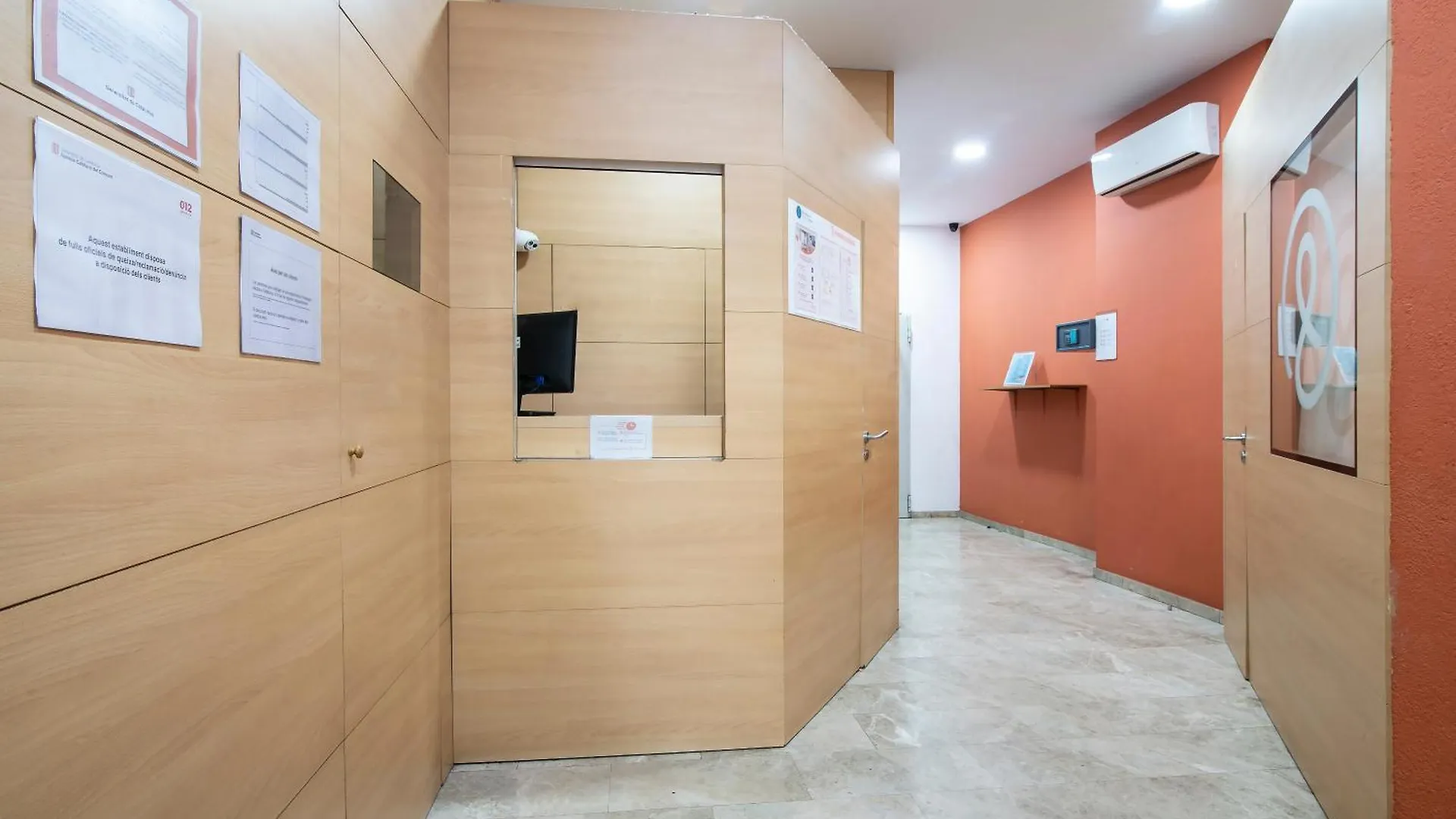 Pierre & Vacances Barcelona Sants 0*,  Ισπανία